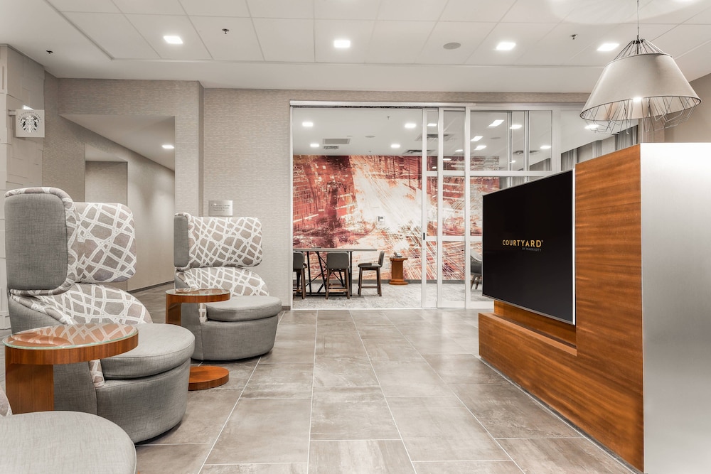 Courtyard By Marriott Jonesboro 9/37