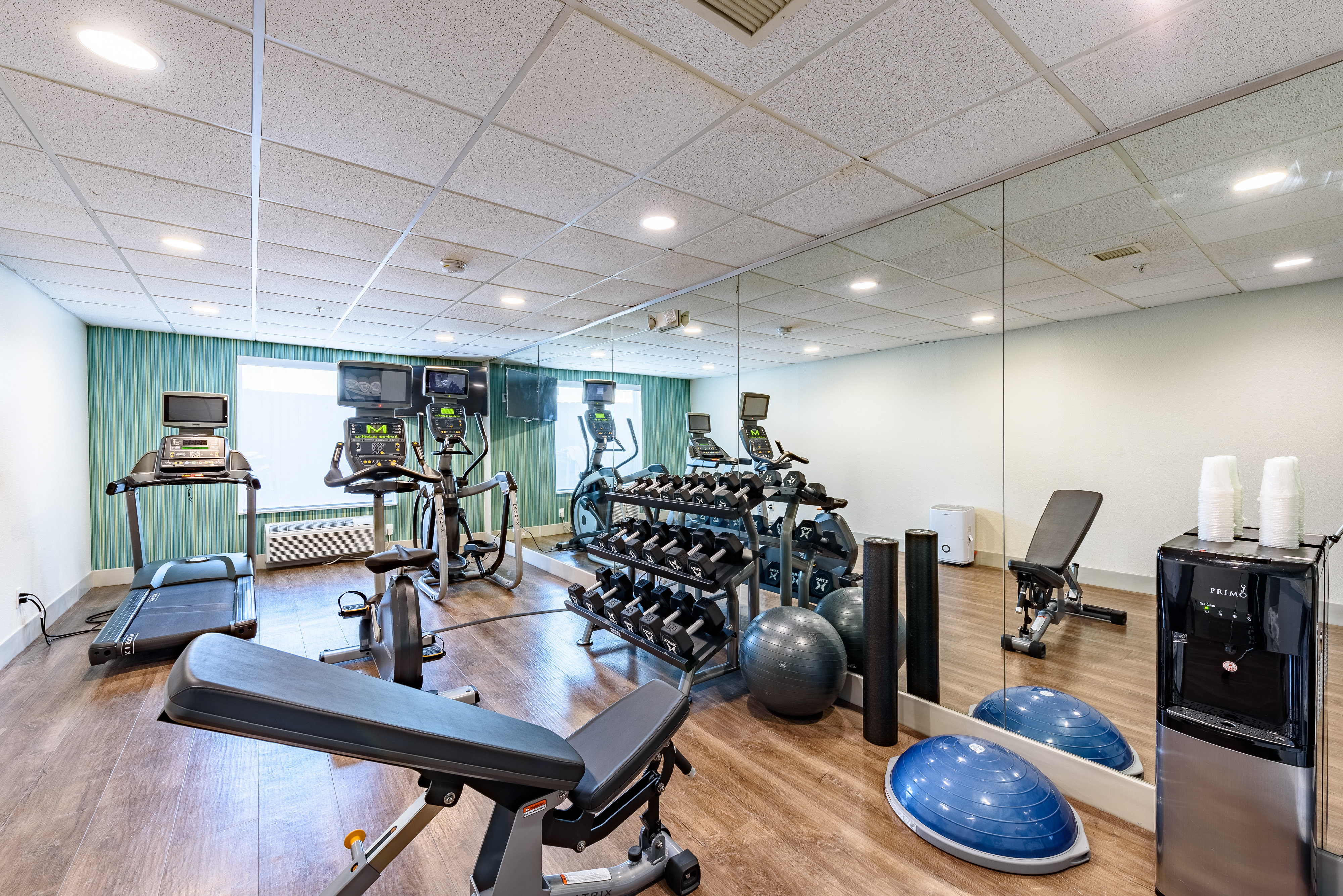 Holiday Inn Express Hotel Suites Bastrop 34/64