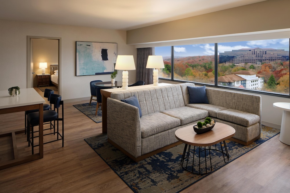 Hyatt Regency Suites Atlanta Northwest 42/65