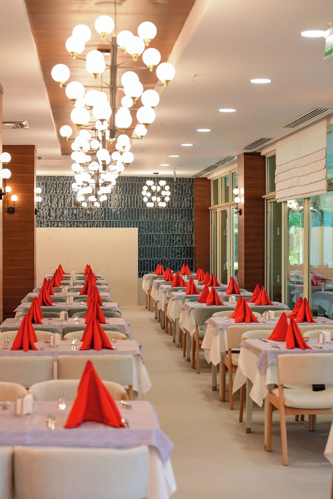 Sunis Evren Beach Resort Hotel and Spa 55/66
