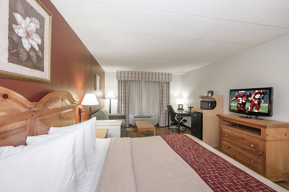 Red Roof Inn & Suites Stafford, VA - Quantico 17/32
