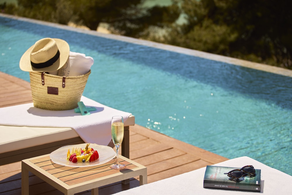Melia Cala Galdana 25/50