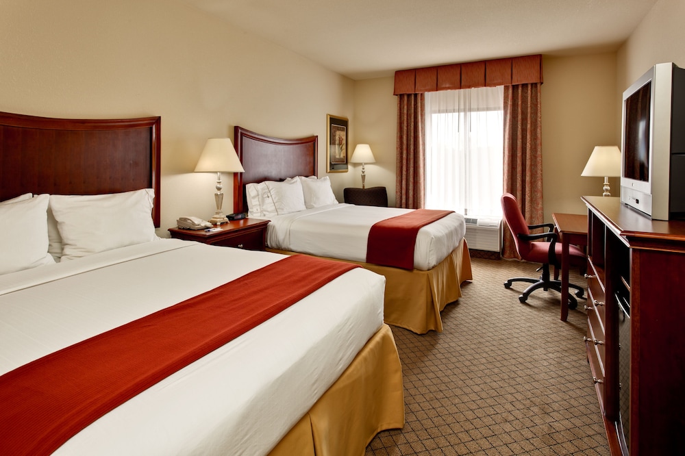 Holiday Inn Express Hotel and Suites Morristown 20/49