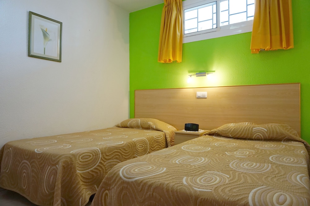 APARTAMENTOS ECUADOR 8/23