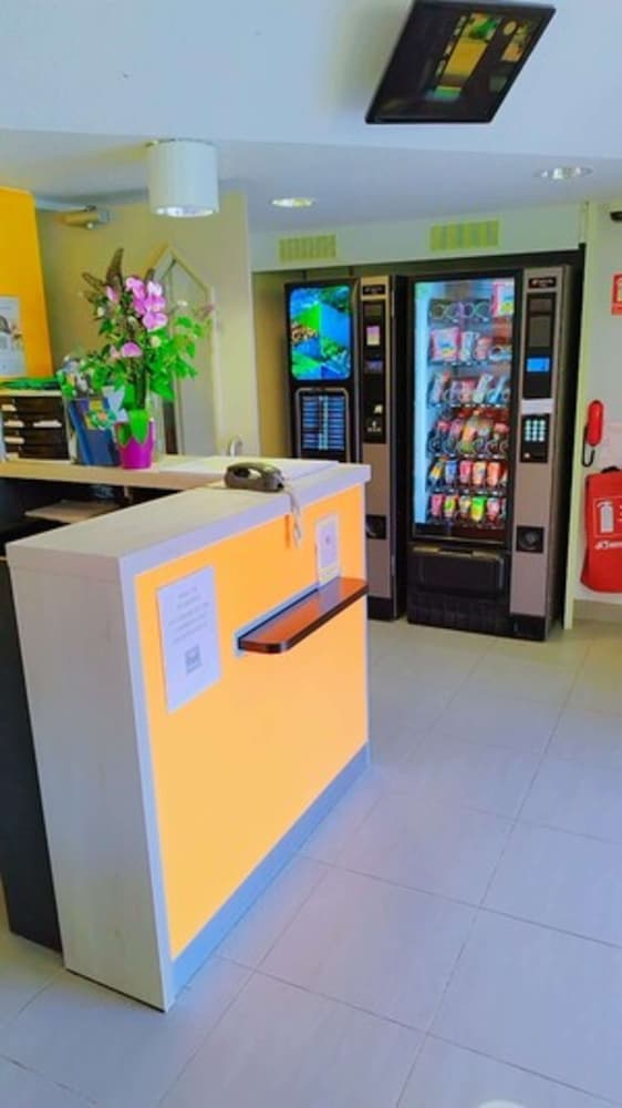 Premiere Classe Troyes Sud - Parc St Thibault 11/50