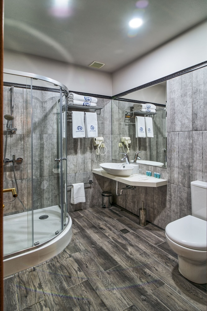 Sephia Hotel 44/44