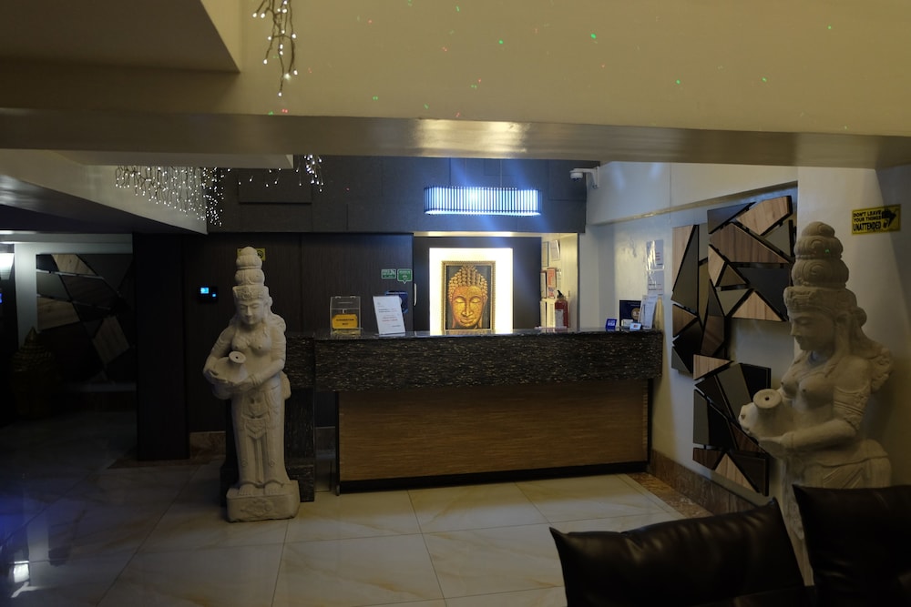 Oriental Zen Suites 4/50