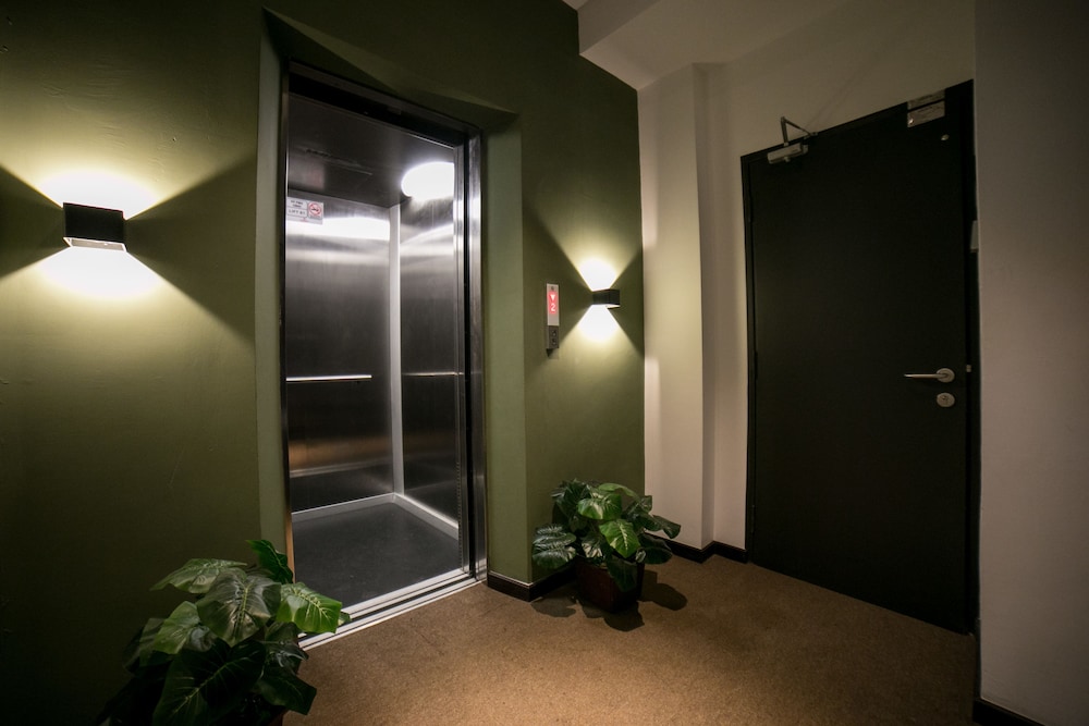 Eureka Hotel 14/21