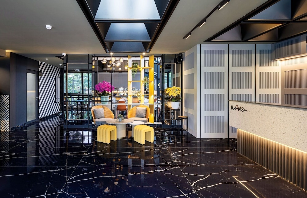 ROOMS INC Sudirman Jakarta 56/63