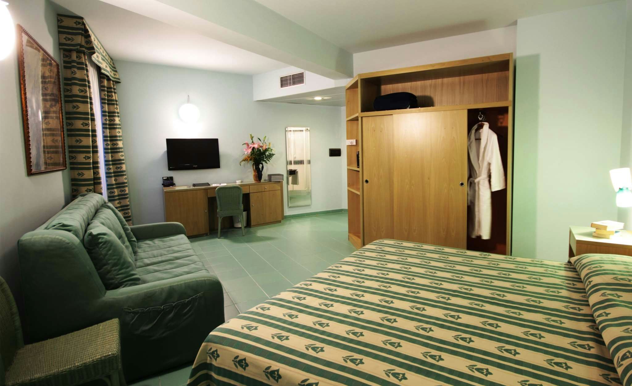 RADA SIRI HOTEL 13/29