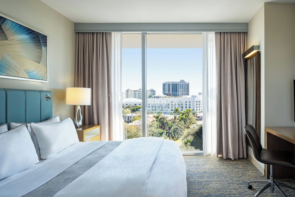 1 Bedroom, Executive, Studio, Suite, King Bed, City View