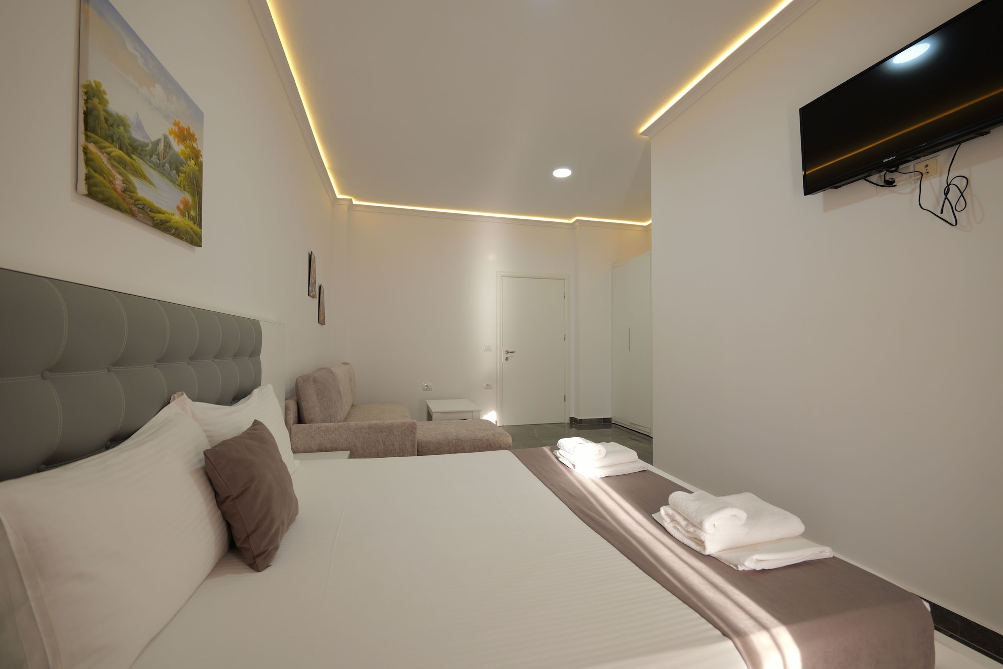 جناح بسرير مزدوج بإطلالة على البحر مع أريكة، Vila Era Beach 5/10
