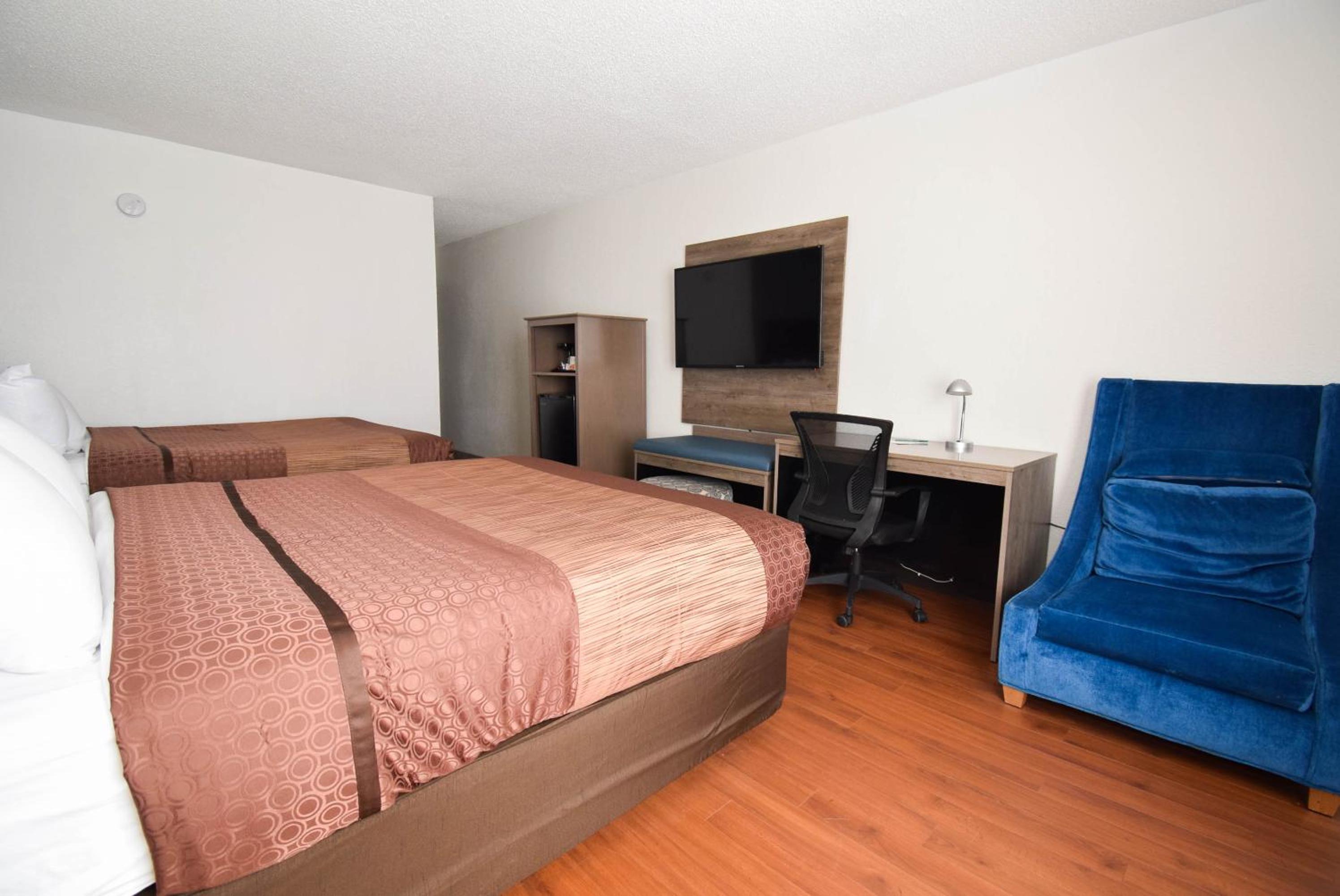 Efficiency, King Bed