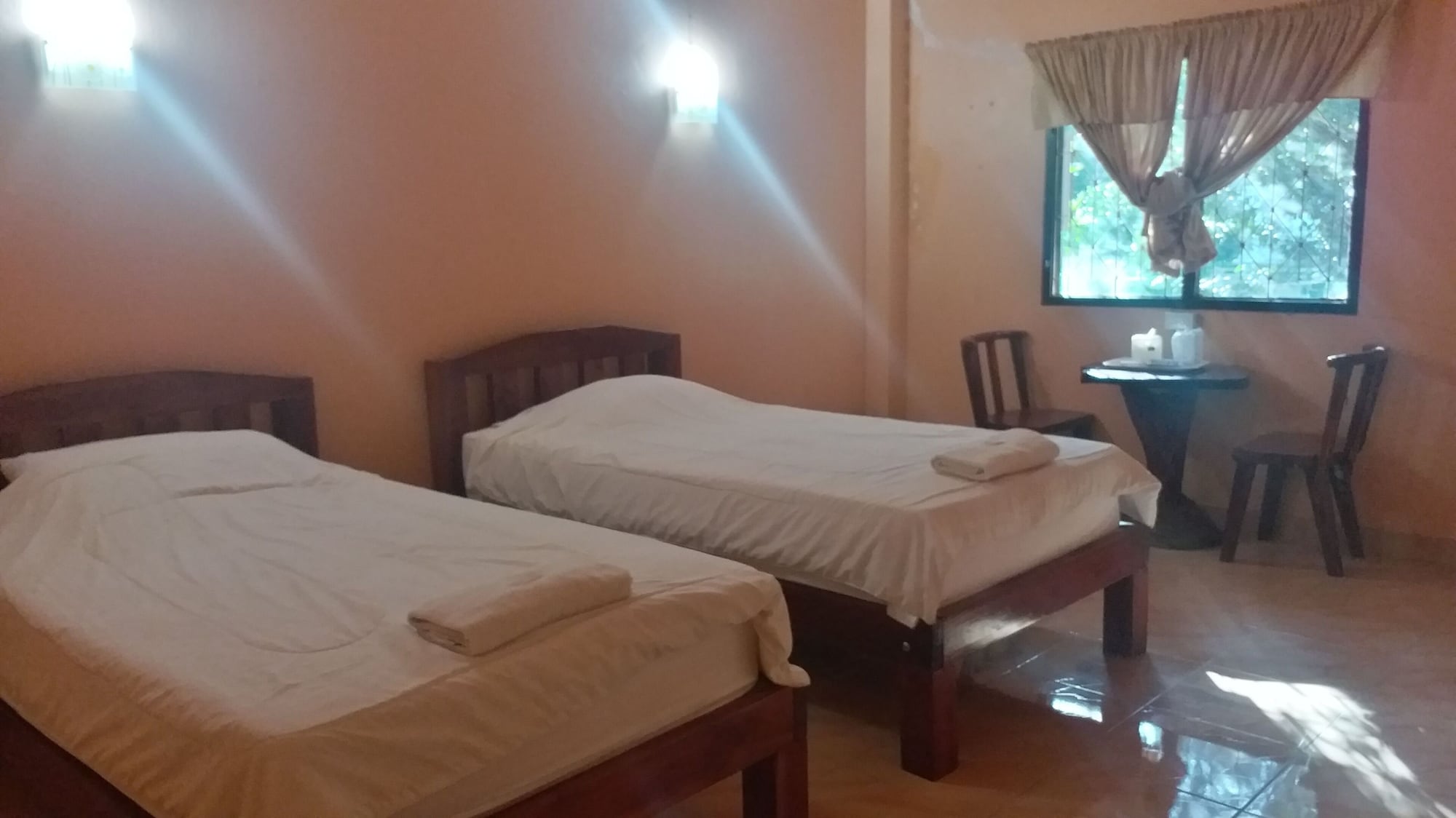 SUPERIOR, TWIN BEDS