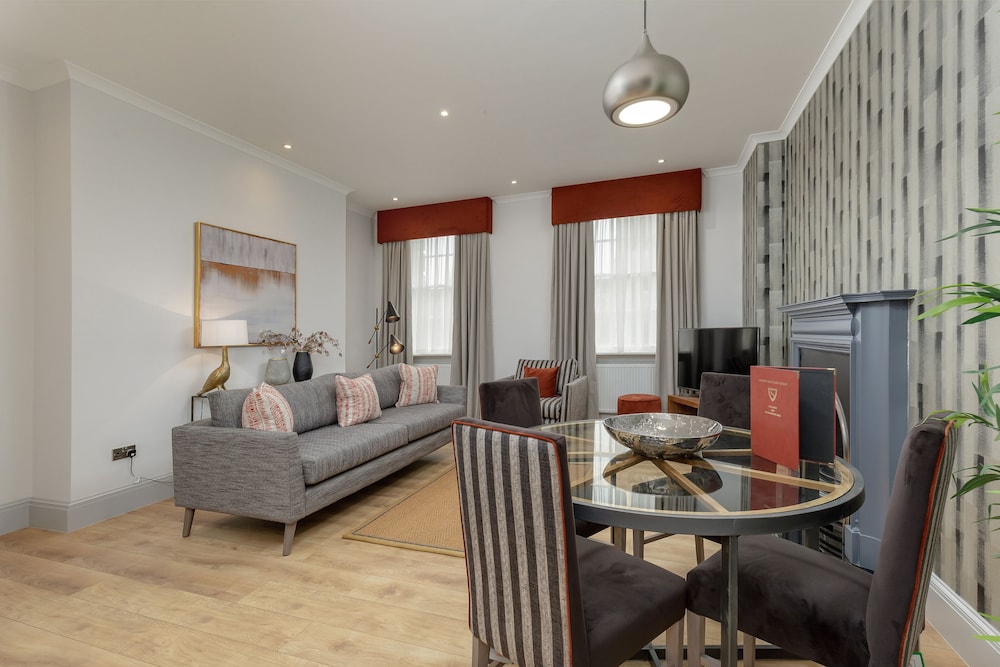 Destiny Scotland - Princes St Residence 28/50