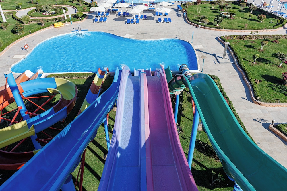SUNRISE Solara Aqua Park Resort 26/34
