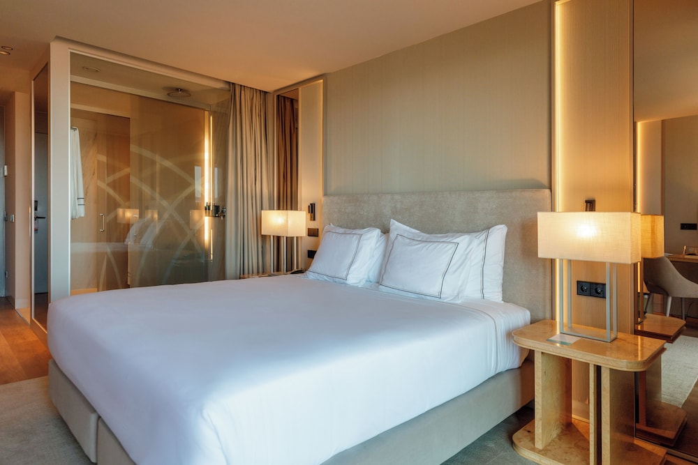 Melia Room Pool View Twin
