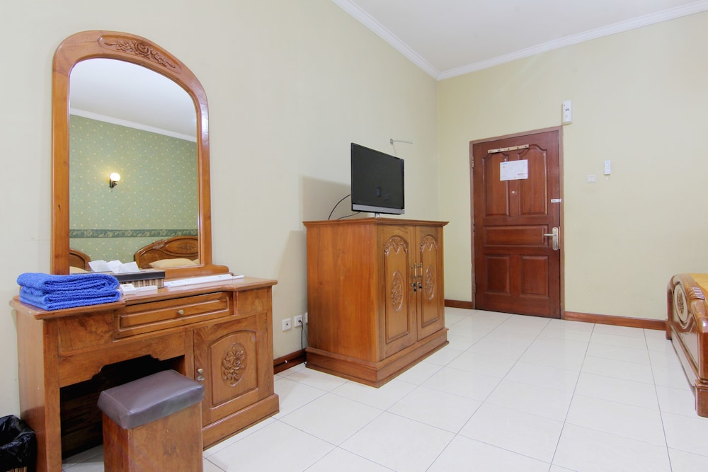 Lingga Hotel 3/37