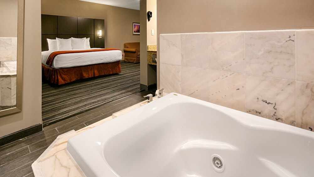 Best Western Riverside Inn 13/23