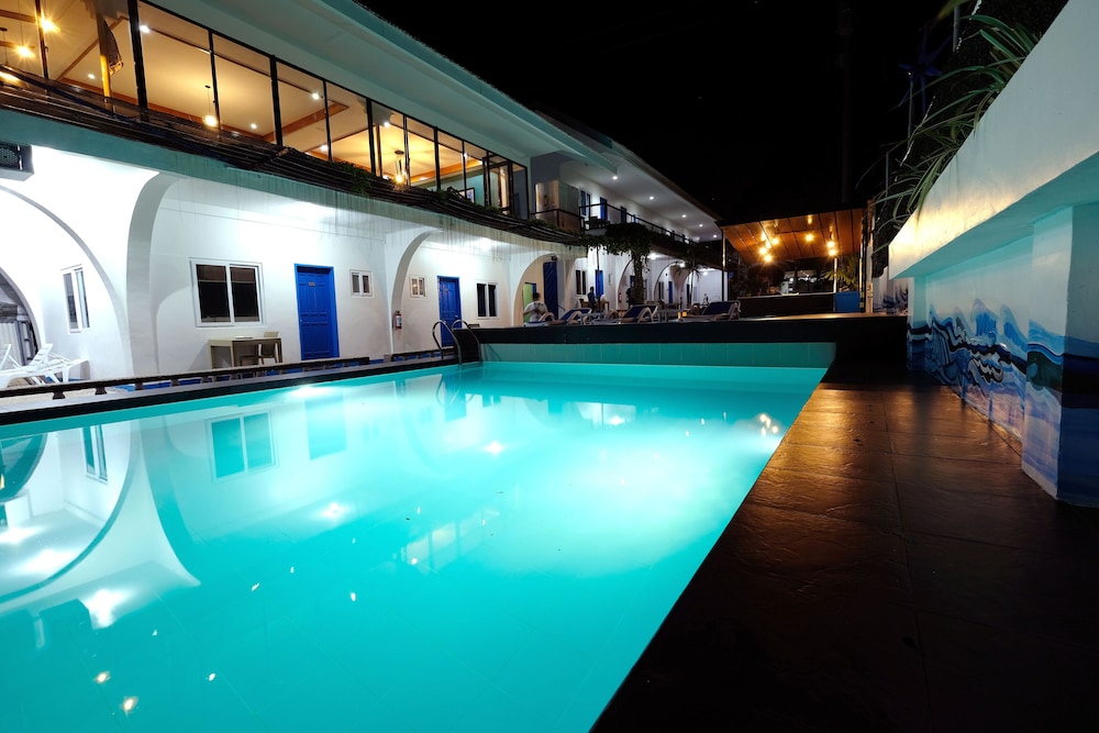 Pescadores Seaview Suites 6/72