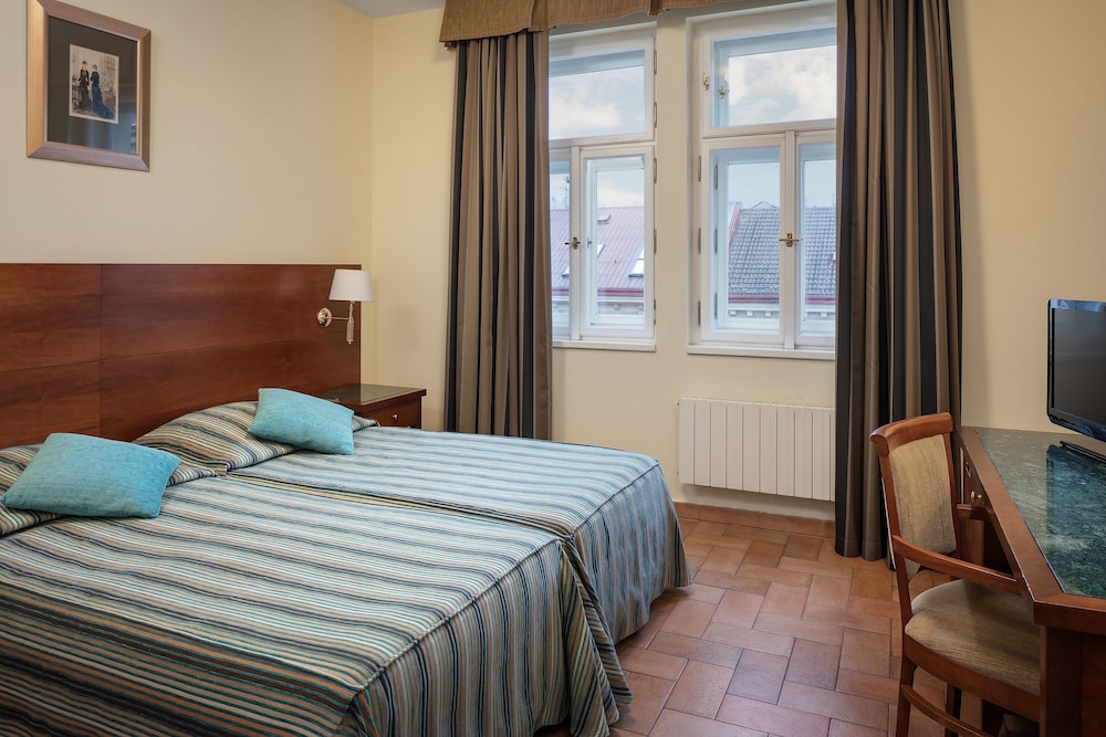 HOTEL GALILEO 10/50