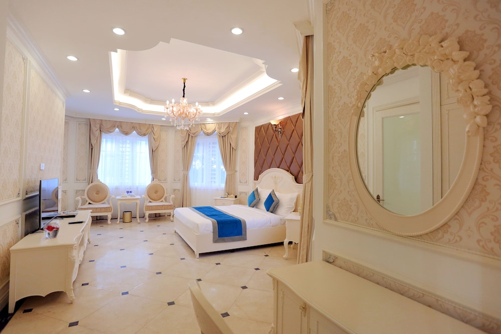 FLC LUXURY RESORT VINH PHUC 7/70
