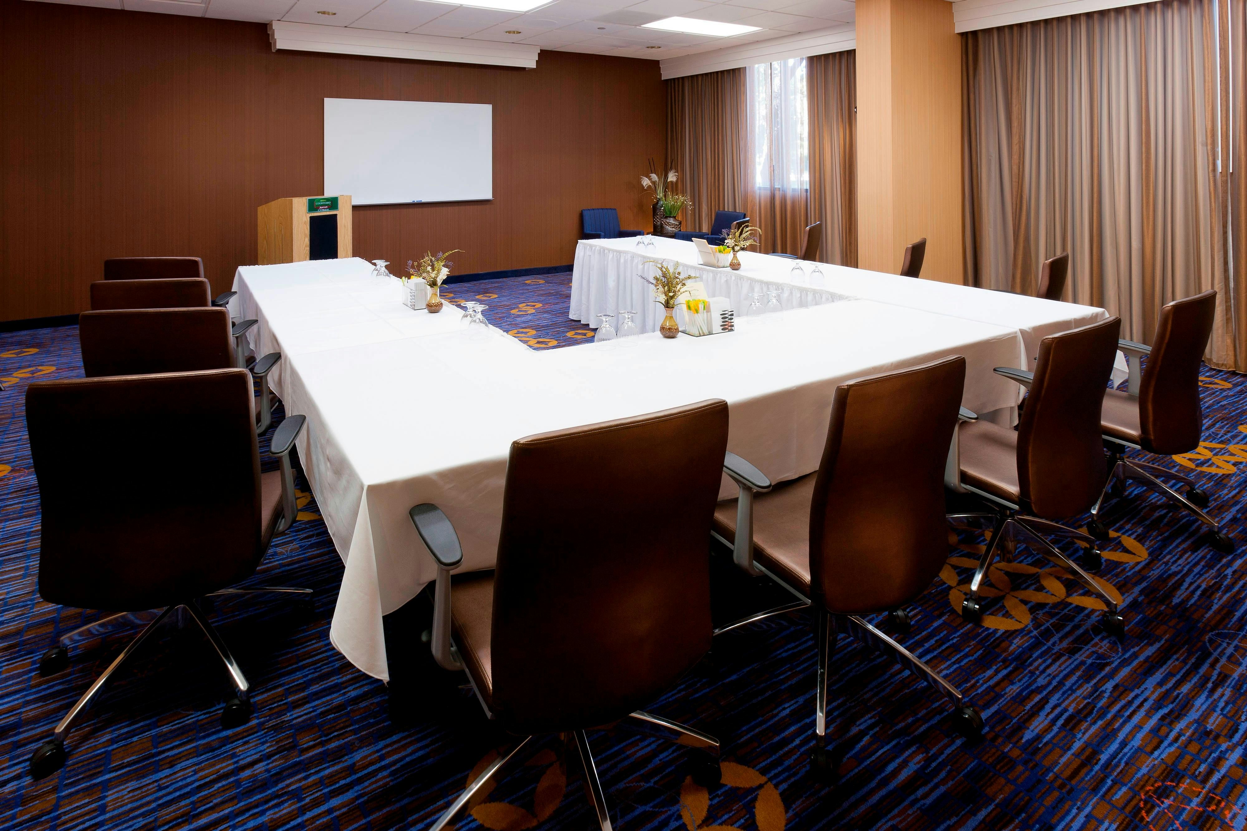Courtyard by Marriott Cypress Anaheim / Orange County 36/46