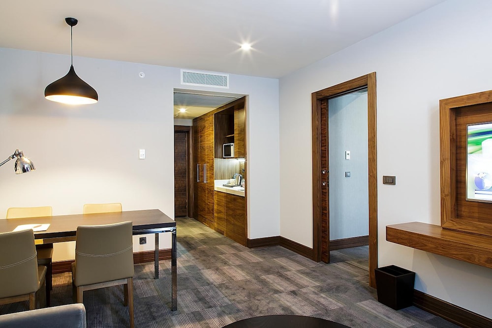 Bof Hotels Business 35/50