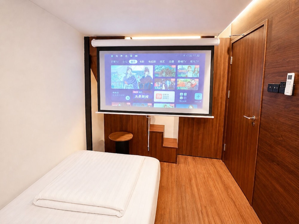 Arena Esports Hotel Bugis 14/50