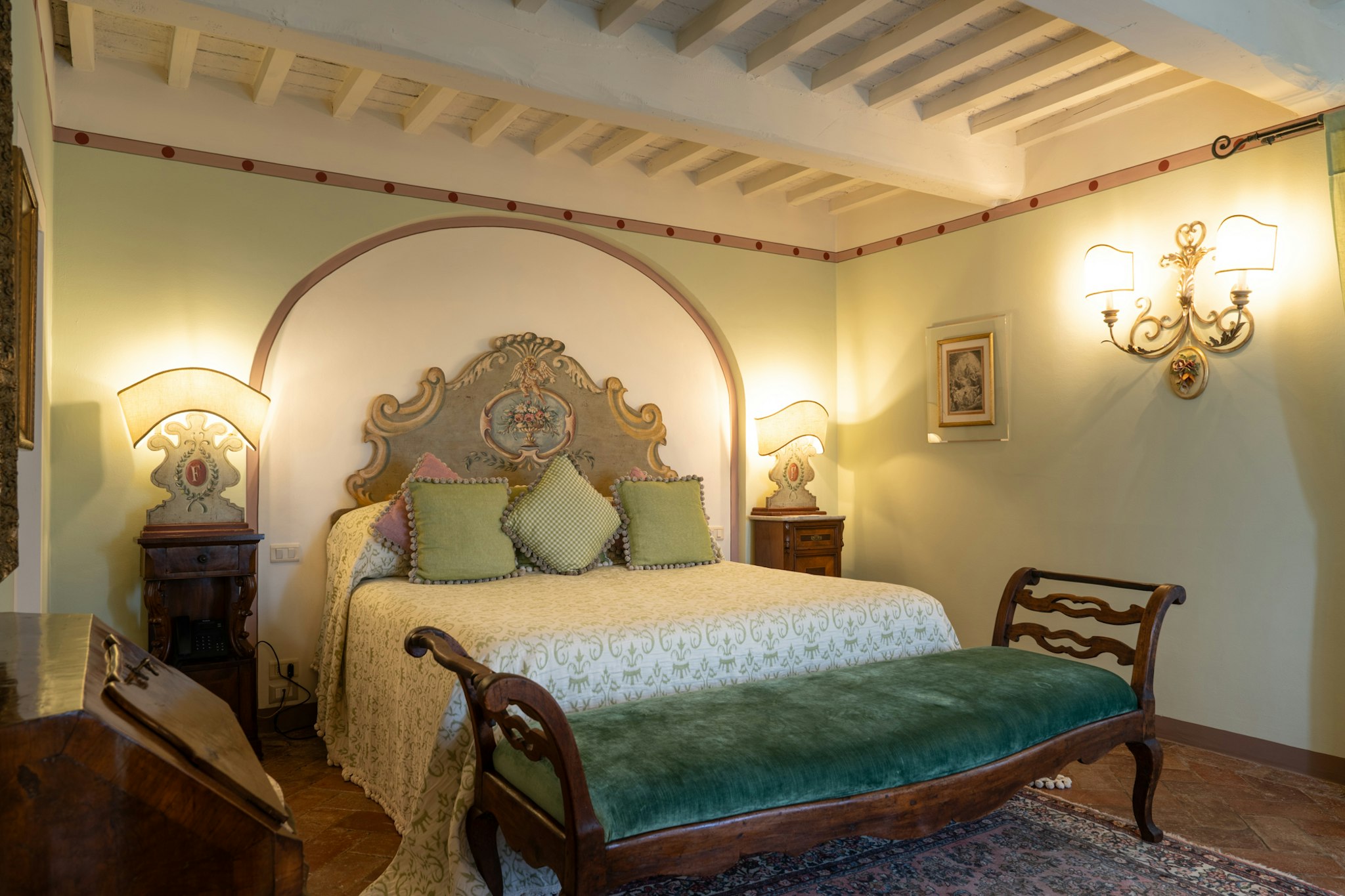 Il Falconiere 25/83