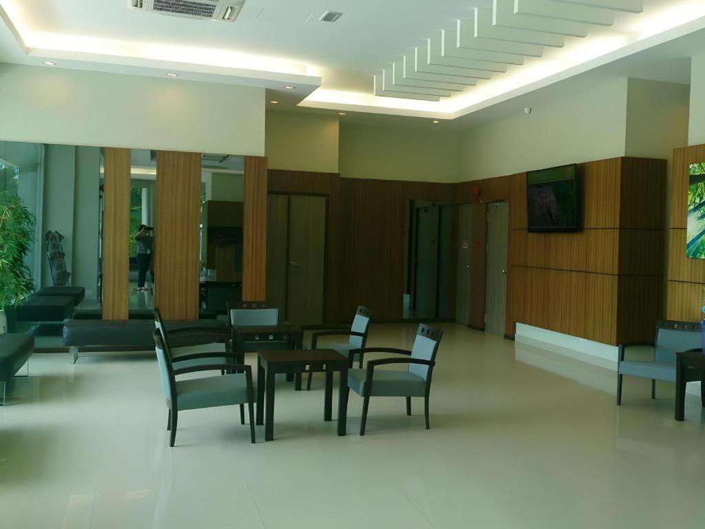 Amanson Signature Hotel 37/51