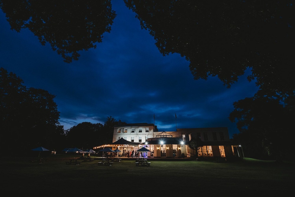 Stifford Hall Hotel Thurrock 28/67
