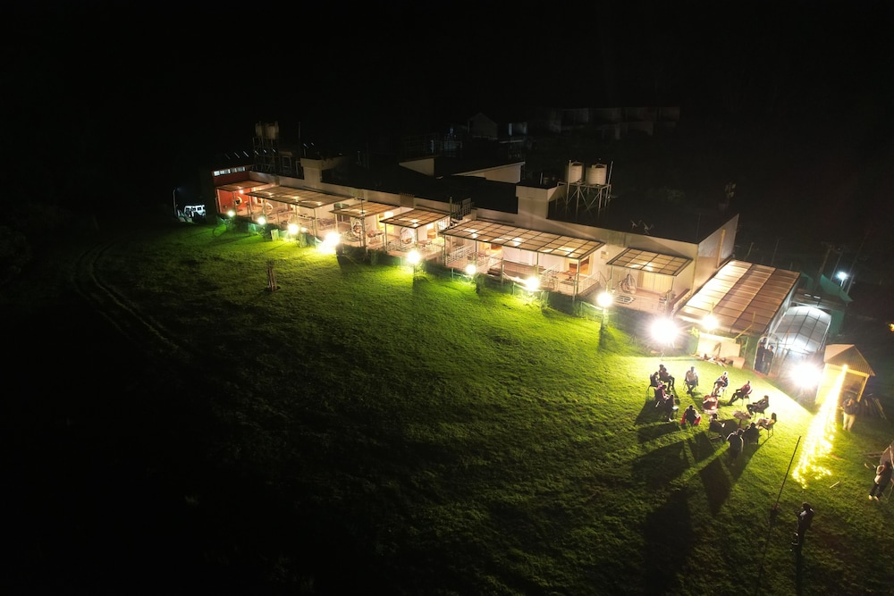 Delightz Inn Tiger Hill Resorts 47/50