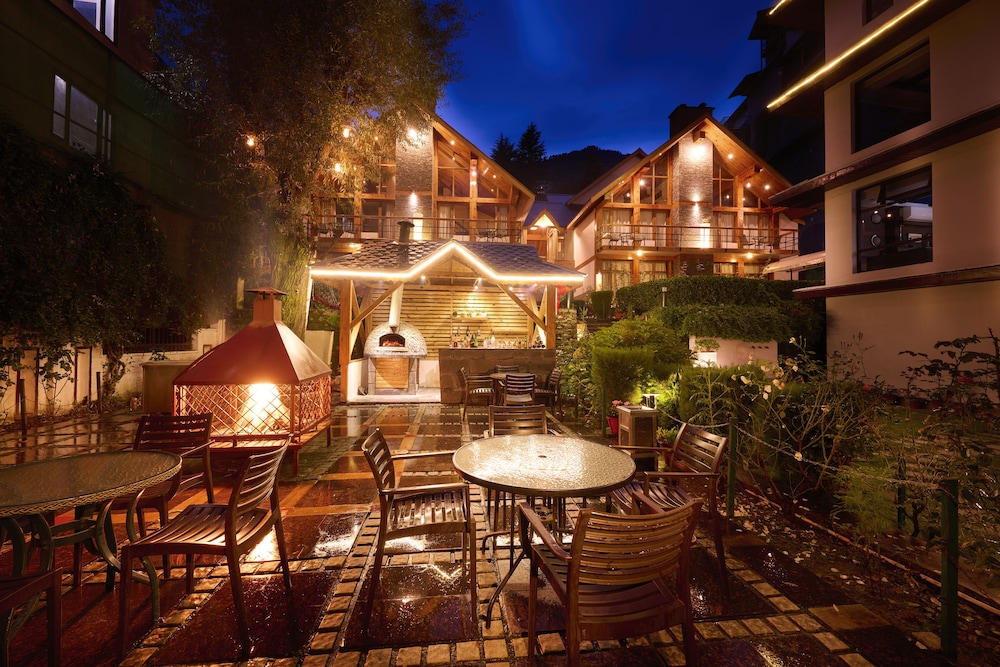 Quality Inn River Country 38/44