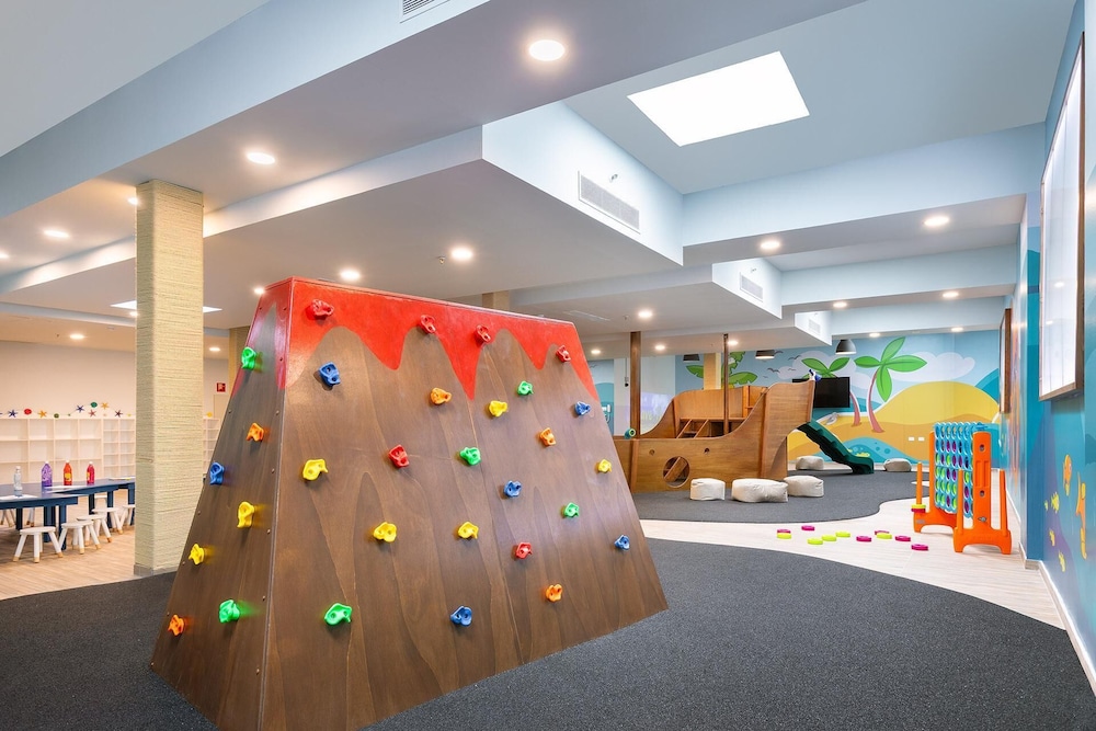 Gran Castillo Tagoro Family and Fun 47/57