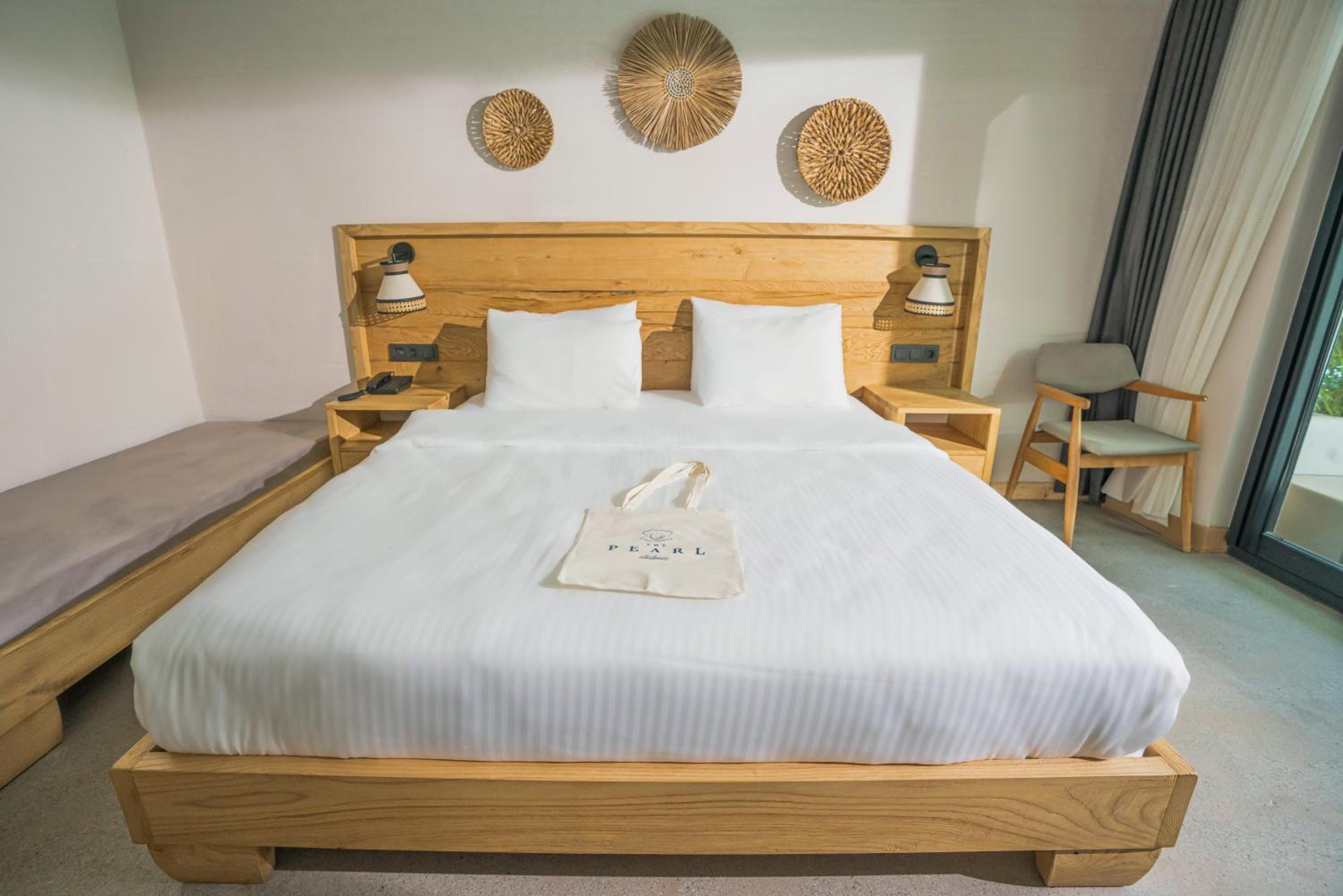 Room, Double Bed, Pool Access