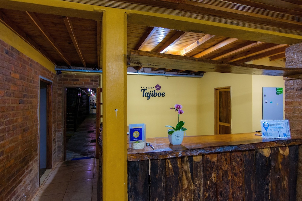Posada los Tajibos 3/53
