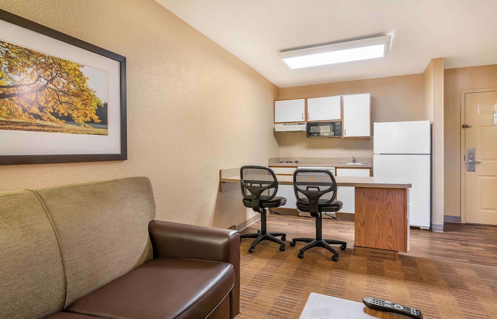 Extended Stay America - Louisville - Alliant Avenue 54/63