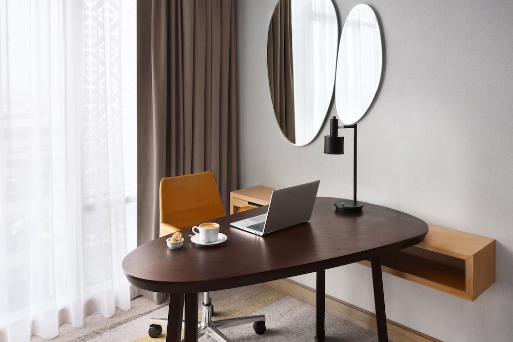 فندق كراون بلازا جدة السلام(Crowne Plaza Jeddah Al Salam) 54/64