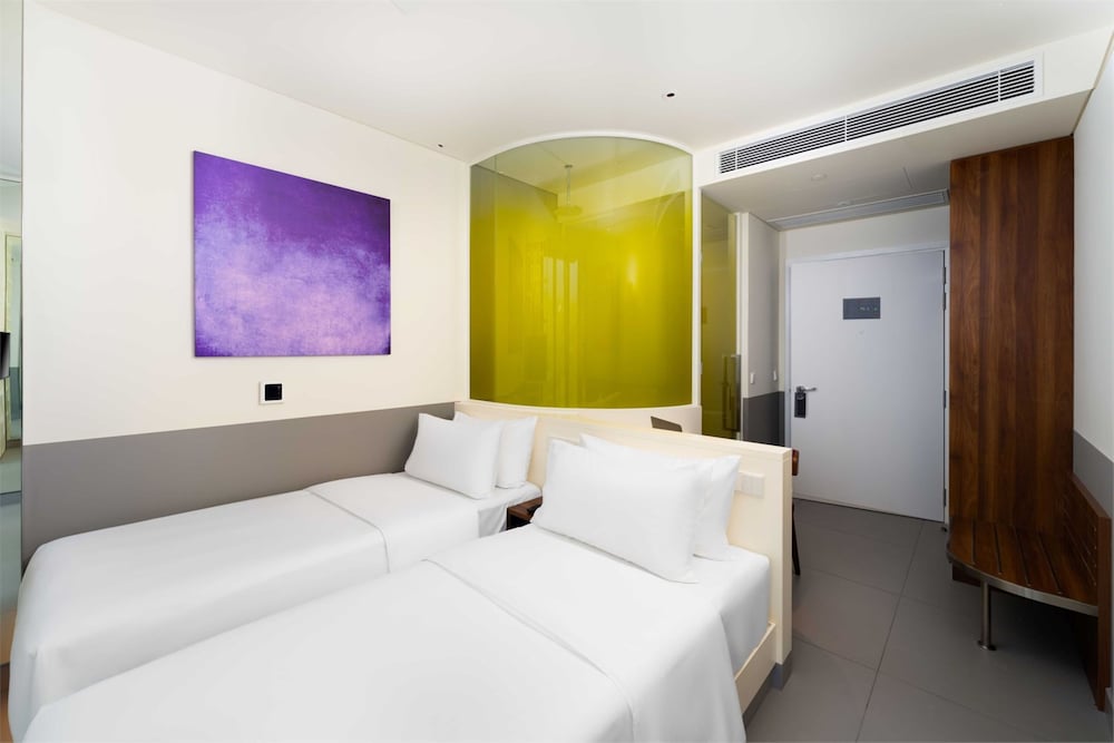 Wink, Lite, Twin Beds, Riverside