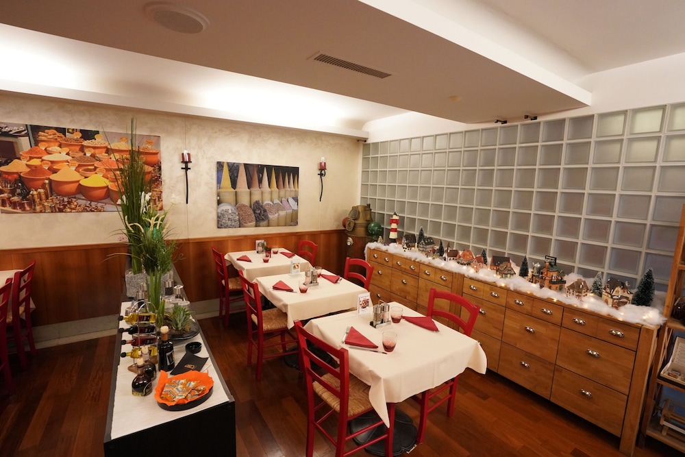 Hotel Ristorante Bahnhof Haus 27/50