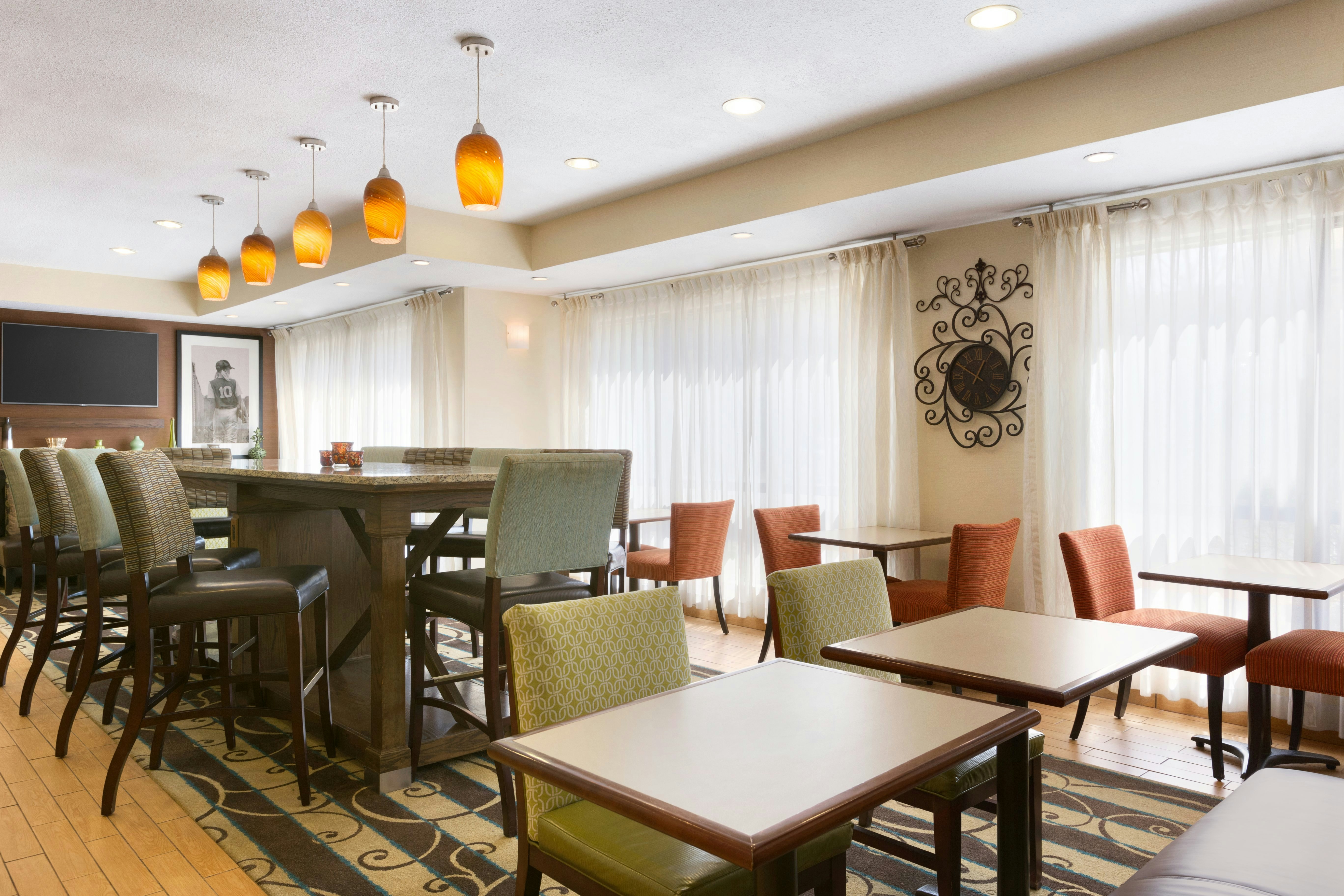 Hampton Inn Zanesville 18/24