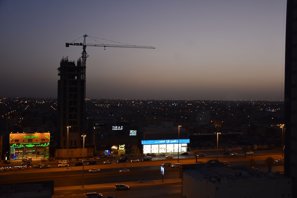 فندق نخبة الملقا(Al Malqa Elite Hotel) 48/49