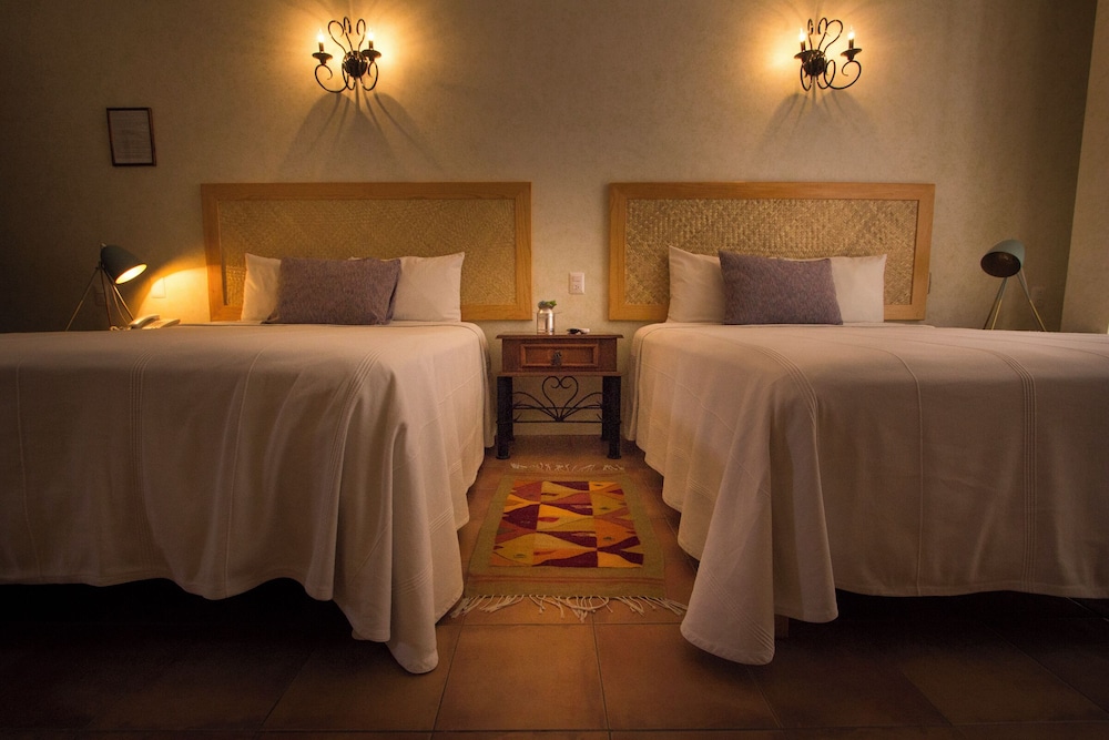Hotel Trebol 28/59