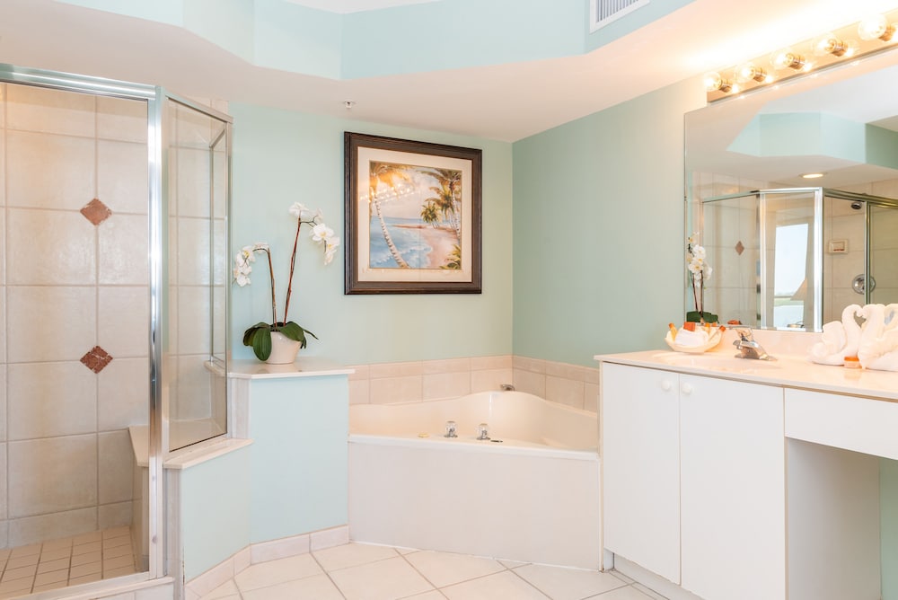 Lover's Key Resort by Check-In Vacation Rentals 35/70