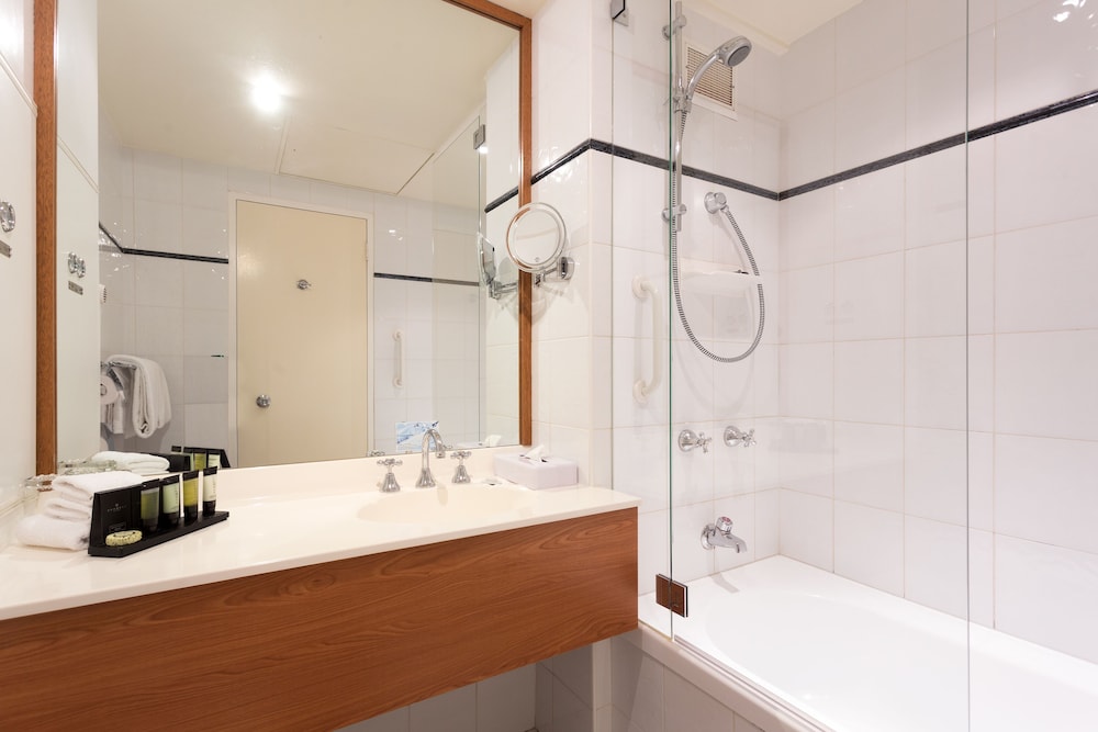 Royal on the Park Hotel and Suites 9/57