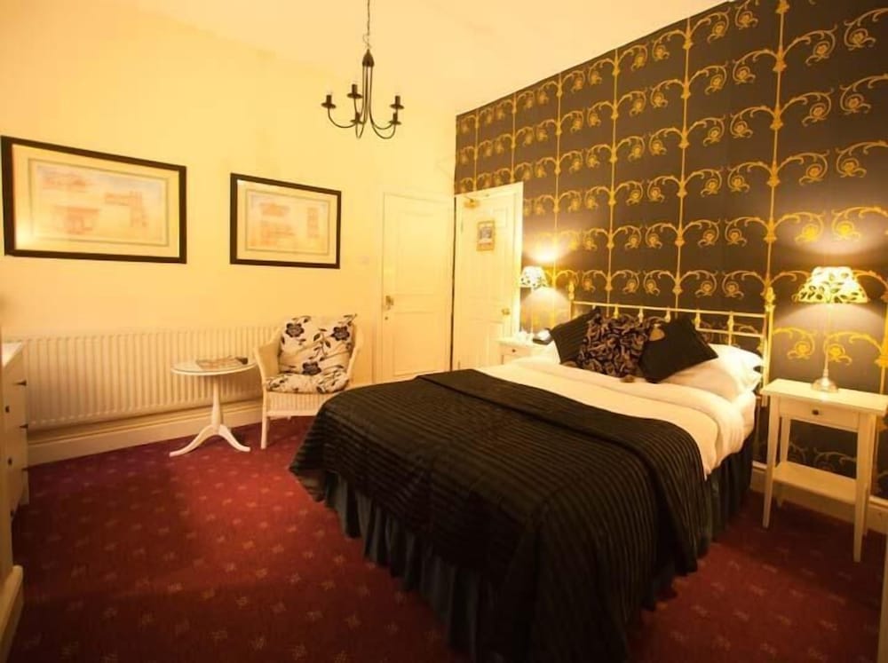 The Ascott 16/50