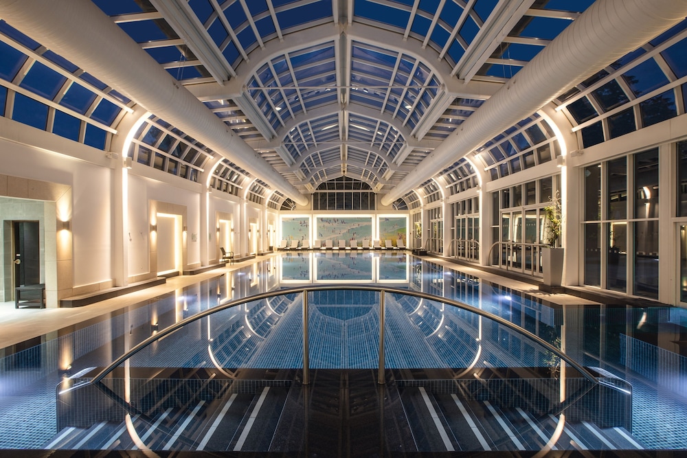 Four Seasons Hotel Hampshire 35/84