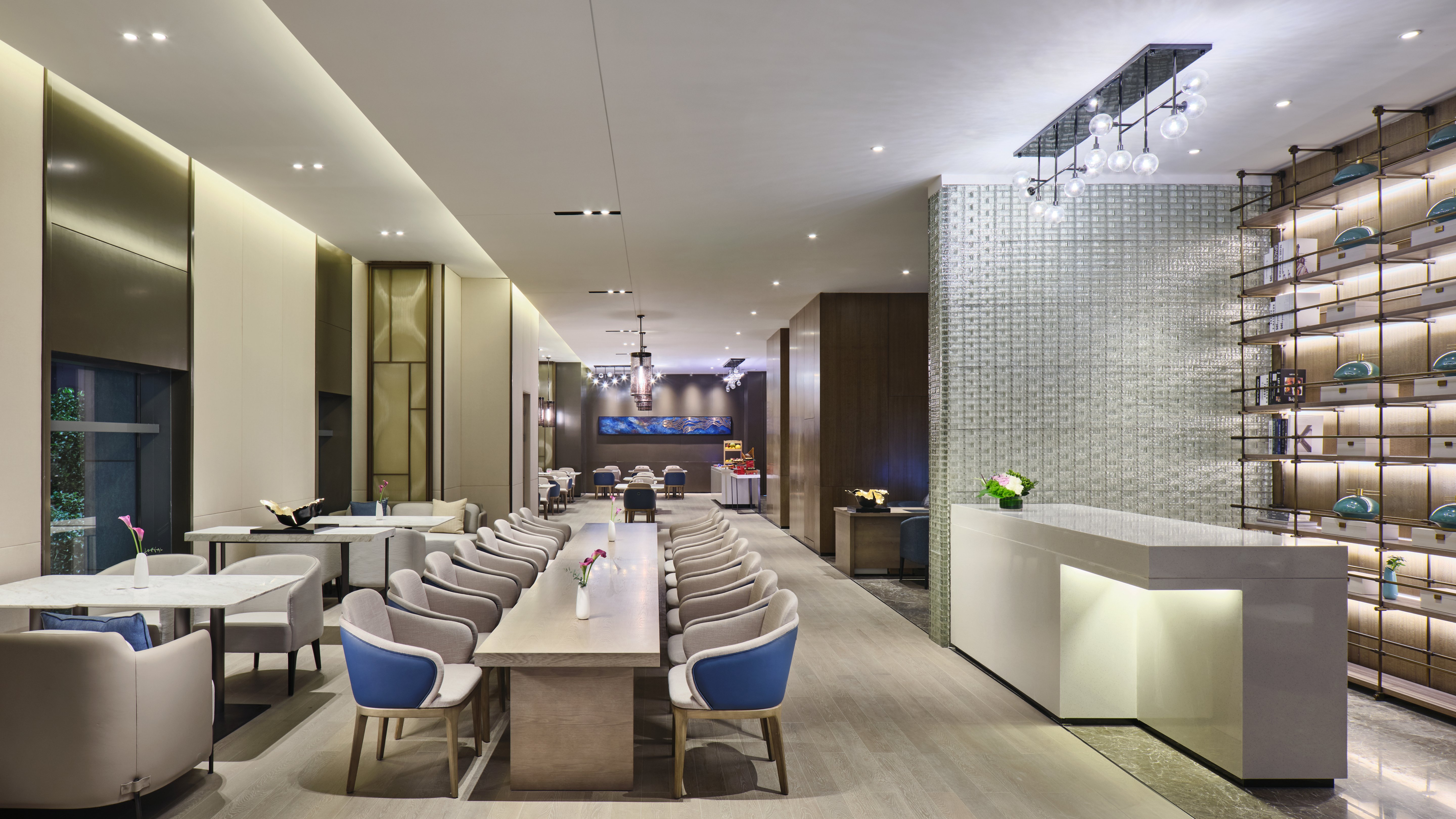 Crowne Plaza Wuhan Development Zone 54/82