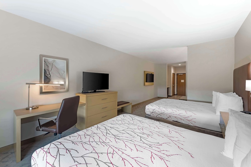 Standard, 2 Queen Beds, Accessible